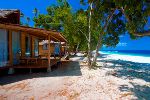 Scorcio di un bungalow sulla spiaggia